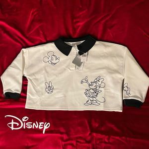 Disney Girl’s Oversized Bright White Top with Black Peter Pan Collar